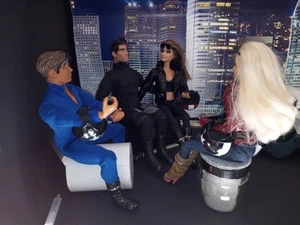 barbie's und freunde als bikerpaare mit ihrem moped - Bild 1 von 22