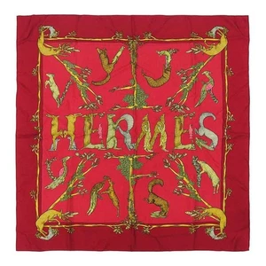 Bufanda de Seda Hermes Carre 90 Animal Alphabet III Roja Usada de Japón - Imagen 1 de 6