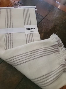 DKNY Throw Loretta Faux Cashmere Size 50x70 Taupe New - Picture 1 of 3