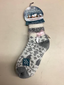 Aromasoles Socks Womens One Size Shea Butter Infused Double Layer Moisturizing - Picture 1 of 8