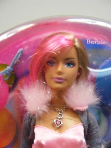 Muñeca Barbie Moda Mattel 2008 Candy Glam + Brillo Labial Caja Original Nuevo de Lote Antiguo B-2 - Imagen 1 de 11