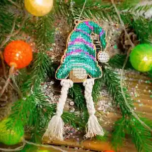 Kit de bordado de cuentas con cabeza de gnomo de Navidad madera Wonderland artesanías FLK-496 Ucrania - Imagen 1 de 4