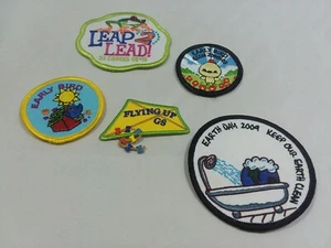 LOT OF 5 Earth Day Early Bird Leap 2 Lead Flying Up Embroidered Patches - Picture 1 of 5