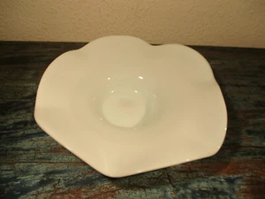 dekorative blütenartige Vintage Design Glas Schale Ø30cm weiß Deko Obstschale - Bild 1 von 8