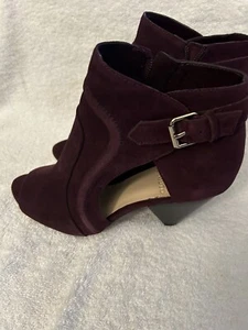 NIB Beautiful VINCE CAMUTO Cabernet Purple Suede Cone Heel Shootie Boots 9 Wide - Picture 1 of 5