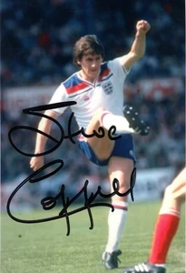 ENGLAND & MANCHESTER UNITED: STEVE COPPELL SIGNED 6x4 ACTION PHOTO+COA - Picture 1 of 1