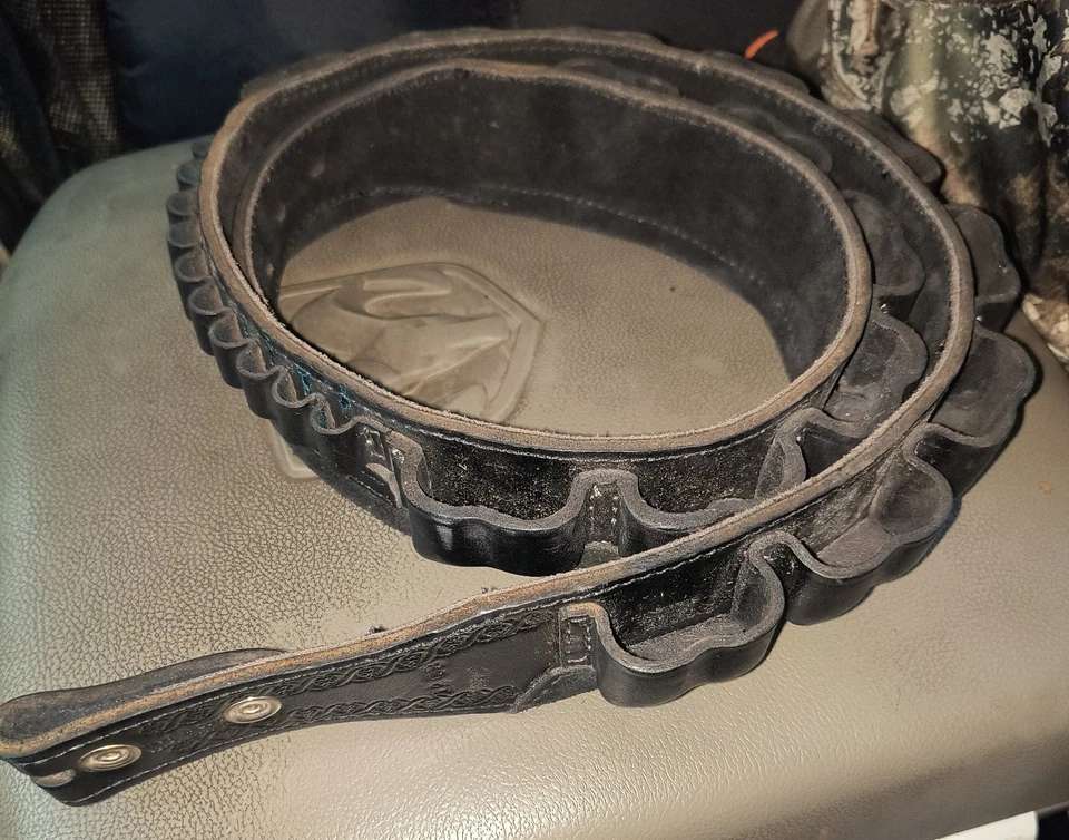 Kirkpatrick Leather Co. 12GA/.38-.357 Shotgun/Pistol Cartridge Belt. No Buckle - Image 1 of 4