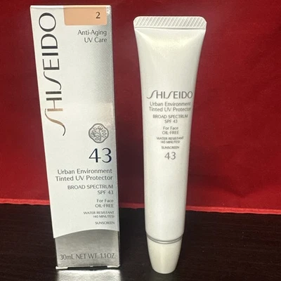 Protector UV tintado Shiseido Urban Environment 43 tonos #2 - 30 ml/1,1 OZ en caja Foto 1 de 3