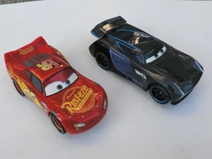 2 Carrera Go Disney McQueen + Jackson Storm Fahrzeuge 64082 + 64084 - Picture 1 of 2