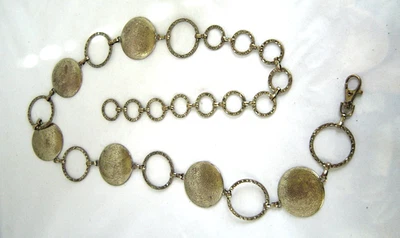 Cinturón de cadena de disco circular texturizado de metal tono latón talla pequeña Chico para mujer Foto 1 de 4