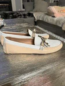 Cole Haan Everly Bow Driver rosa weiß gold Leder Autofahrer Halbschuhe Größe 10 - Bild 1 von 6