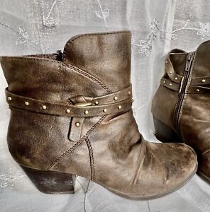 Yuu Women’s High Ankle Boots Brown Marshey Western Style Size 8.5 M Studded
