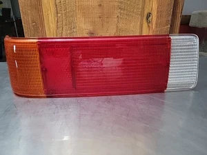 bmw e21 rear light lens right Side OEM original Part!!! Good Condition - Imagen 1 de 7
