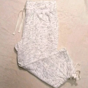 Brand New Women's Cropped Sweatpant Joggers - Picture 1 of 5