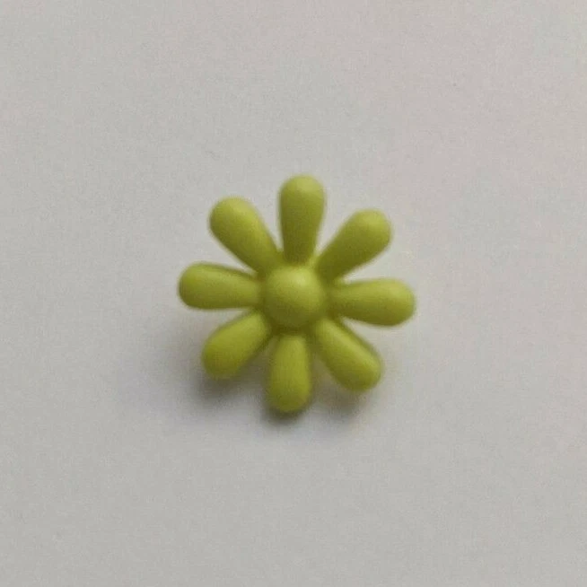 Flower Plastic Button - 12mm  / 1/2 inch - JHB Buttons (Choose Color) - Image 1 of 1