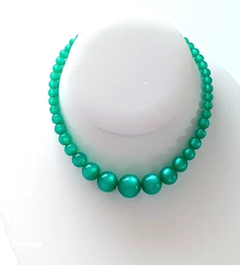 Vintage Green Moonglow Necklace, NICE - Picture 1 of 4
