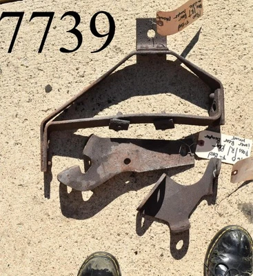 Original 1958 1960 Ford Thunderbird RH Rear Bumper Brackets OEM 58 59 60 1959 - Изображение 1 из 4