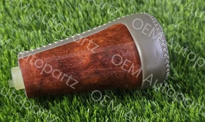 Pomo de cambio Lexus Gx460 2014-2017 fabricante original color sepia usado: se adapta a Lexus Foto 1 de 4