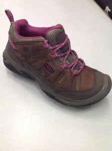 Women's Circadia Vent Hiking Shoes color syrup size 6 - Picture 1 of 1
