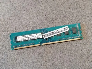 Arbeitsspeicher RAM 2GB 2Rx8 PC3-10600U-9-10-B0 Hynix HMT125U6BFR8C-H9 - Bild 1 von 1