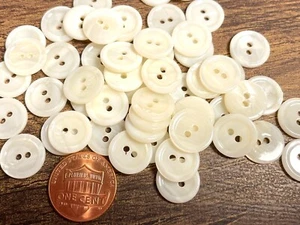 8 PCS Only Small Rimmed Cream MOP River Shell Sew-thru Buttons 13mm 1/2" 13556 - Picture 1 of 4