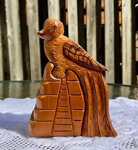 Geschnitzte "Vogel des Geheimnisses" Vogel Thema Suar Holz Puzzle Box handgeschnitzt - Bild 1 von 11
