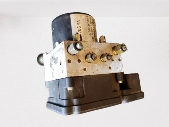 2008-2011 Nissan Xterra 4x2 AT ABS Anti-Lock Brake Pump Assembly Pre-Owned. Foto 1 de 1