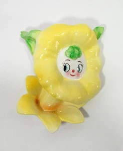 De Colección Raro Antropomórfico Amarillo Trompeta Flor Pared Bolsillo Colgante Cara de Bebé - Imagen 1 de 14