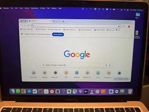 Apple MacBook Air (13-inch, 2020) 1.2GHz i7, 512GB SSD/16GB RAM - Picture 1 of 14