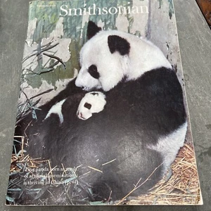 Smithsonian - 1st Panda Artificial Insemination; Tamerlane; Edison (Sep 1979) - Imagen 1 de 11