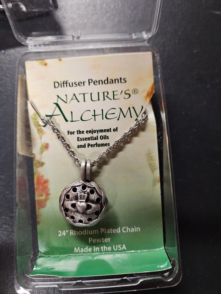 Collar Colgante Difusor Perfume Terapia Aroma Irlandés Claddah Alquimia de la Naturaleza Foto 1 de 4