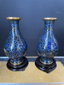 Pair Vintage Chinese Cloisonne Vases Blue W/ Thousand Floral Motif - Bild 1 von 11