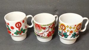 Set of 3 Vintage stacking Christmas mugs made in Japan Candles Santa Angel - Picture 1 of 8