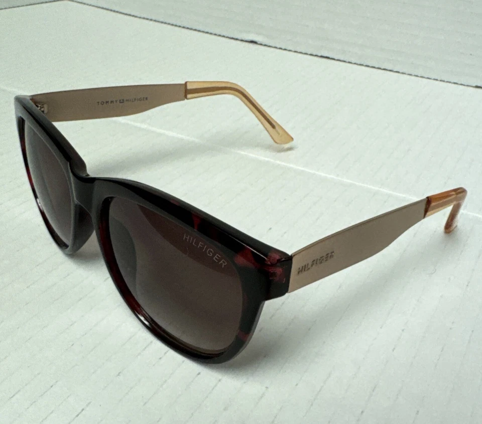 Gafas de sol Tommy Hilfiger Audrey de moda Foto 1 de 4