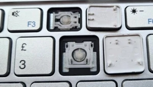 GeoFlex 230 *Single* SILVER UK Keyboard Key + Hinge + Rubber GENUINE - Picture 1 of 3