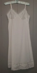 Vtg Vanity Fair White Lingerie Wedding Bridal Lace Trim Sz 33 L - Picture 1 of 11