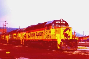 ORIGINAL KODACHROME SLIDE CHESSIE SYSTEM GP40-2 #4176 CUMBERLAND, MD SEPT. 1984 - Picture 1 of 1