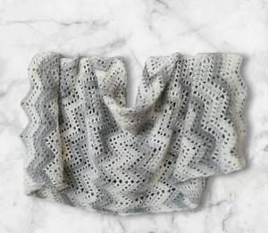 Large Handmade 100% Angora Wool Shawl - Elegant Chevron Lace in White & Grey - Picture 1 of 3