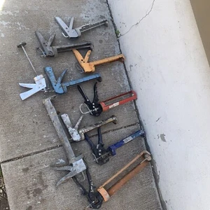 Lote de 10 pistolas de metal calafateador - la mayoría en buen estado de funcionamiento - varias marcas y tamaños - Imagen 1 de 11