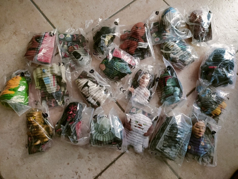 Super STAR WARS collection BURGER KING 2005 (21 personaggi confezione originale) - Immagine 1 di 1