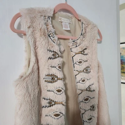 Flying Tomato Faux Fur Vest Small Festival Boho Hippie Embroidered Southwest... - Image 1 of 4