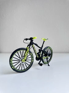 1:10 Mini Mountain Bicycle Alloy Diecast Model Bicycle - Alloy Diecasts Gifts - Picture 1 of 8