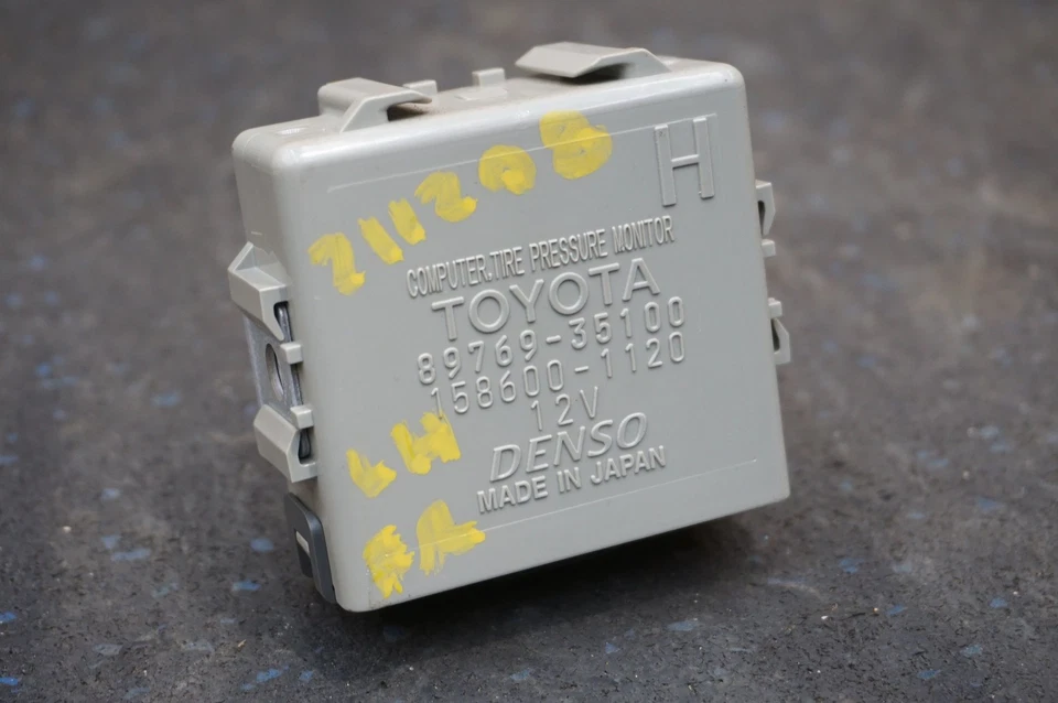 Tire Pressure Monitor Control Module OEM 8976935100 Toyota 4 Runner 2010-2019 - Image 1 of 3