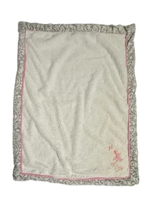 Manta de felpa para bebé recién nacido rosa gris blanco pájaro mariposa flor damasco floral - Imagen 1 de 8