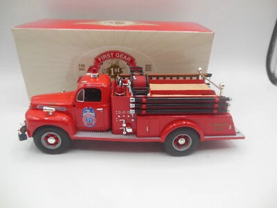 Scarce First Gear 19-3368 1951 Ford Pumper KFA Kentunky Firefighters Assc. 1:34 - Image 1 of 4