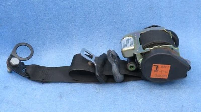 MERCEDES BENZ W168 - FRONT LEFT SEAT BELT / 1688601385 ##279 - Image 1 of 4