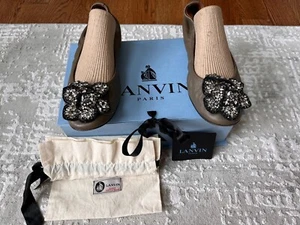 Lanvin Paris Army Green Leather Flower Crystal Embellish Ballet Flats 10.5 40.5 - Picture 1 of 12