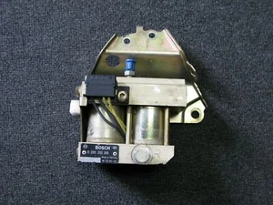 PORSCHE 964 CARRERA C4 CONTROL VALVE 964.315.013.50 BOSCH 0 265 202 00 - Picture 1 of 1