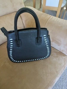 Damenhandtasche Leder schwarz - Bild 1 von 4