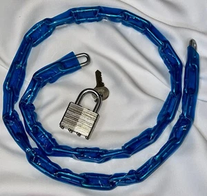 Castle 4 FT Hardened Laminated Blue Chain Galvanized Steel w/ Padlock & Keys - Picture 1 of 8